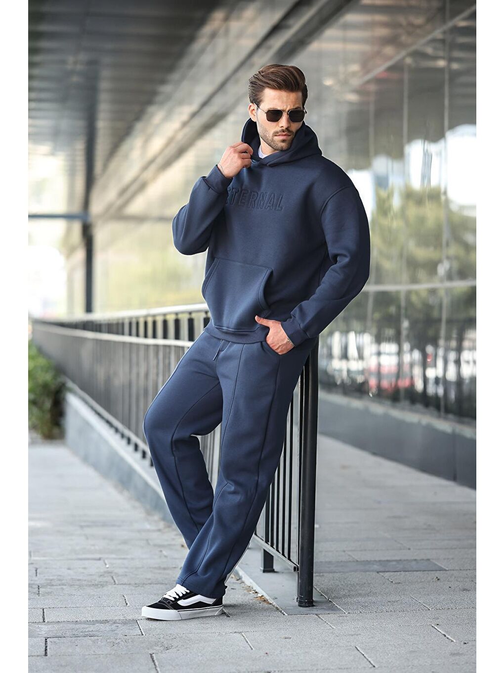 Lacivert Kapüşonlu Erkek Eşofman Takımı E7324-2