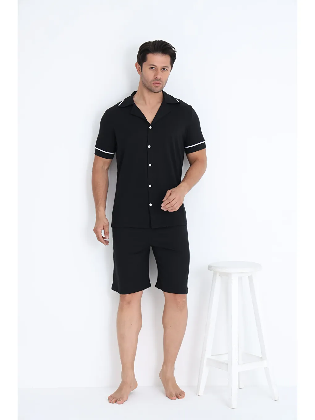 Siyah Erkek Kısa Kol Düğmeli %100 Pamuk Şortlu Pijama Takımı 7500-Ş-2