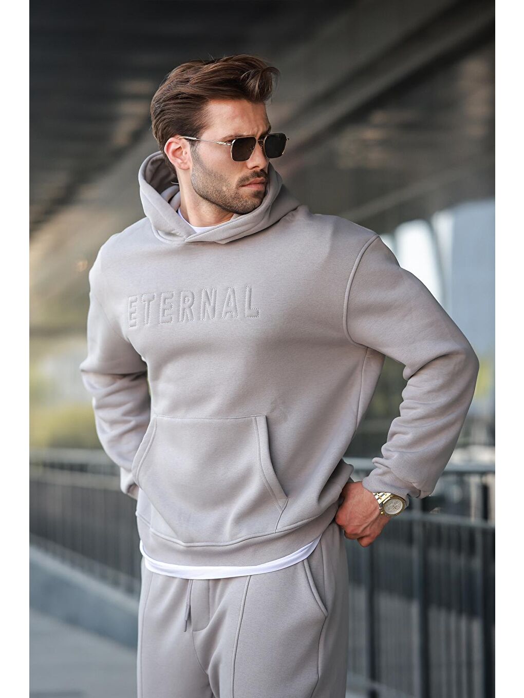 Boyalı Gri Kap&#252;şonlu Erkek Eşofman Takımı E7324-2
