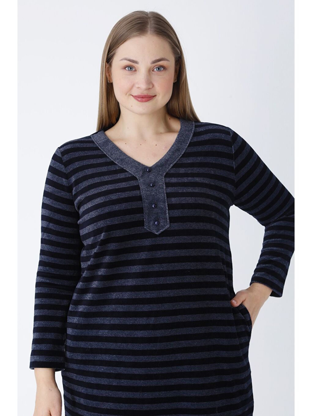 Lacivert çizgi desenli düğmeli cepli kadife büyük beden pamuklu elbise-3