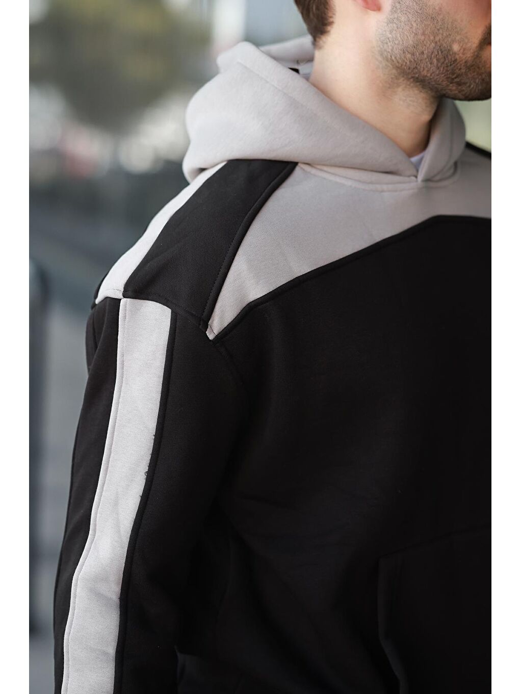 Siyah Kapüşonlu Şerit Detaylı Erkek Eşofman Takımı E7326-3