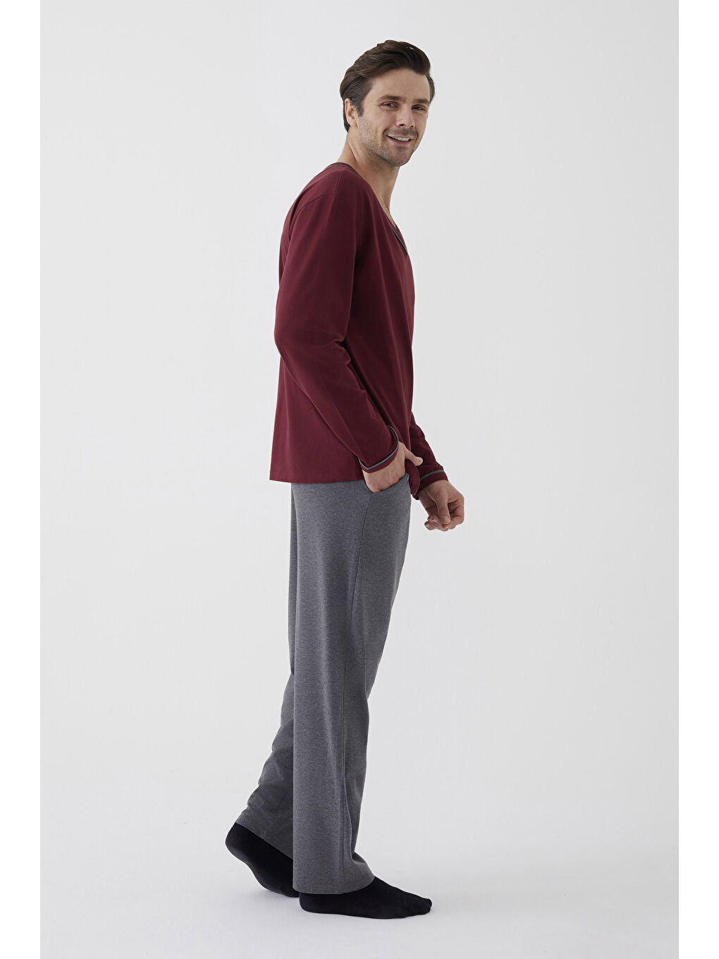 Gri Erkek Pamuklu Uzun Kollu Ara Biyeli Cep Detaylı Pijama Takımı-1