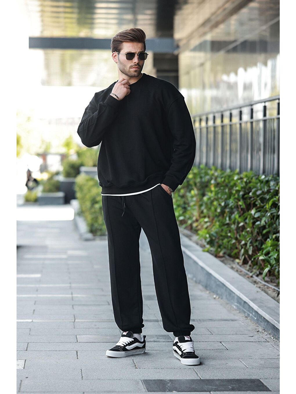 Siyah Bisiklet Yaka Basic Erkek Eşofman Takımı E7323