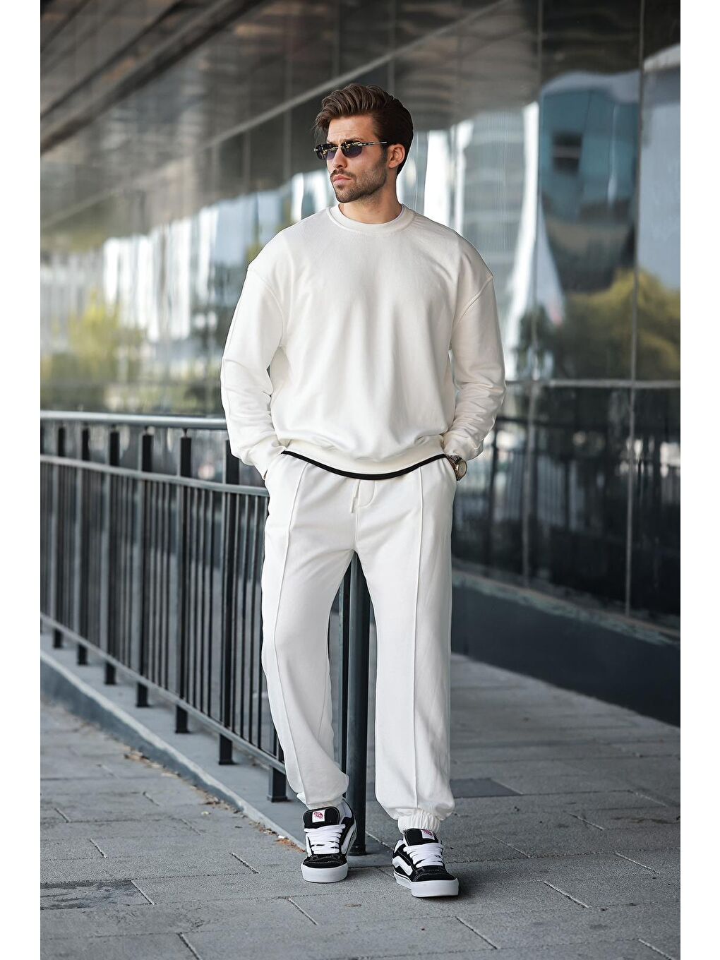 Ekru Bisiklet Yaka Basic Erkek Eşofman Takımı E7323