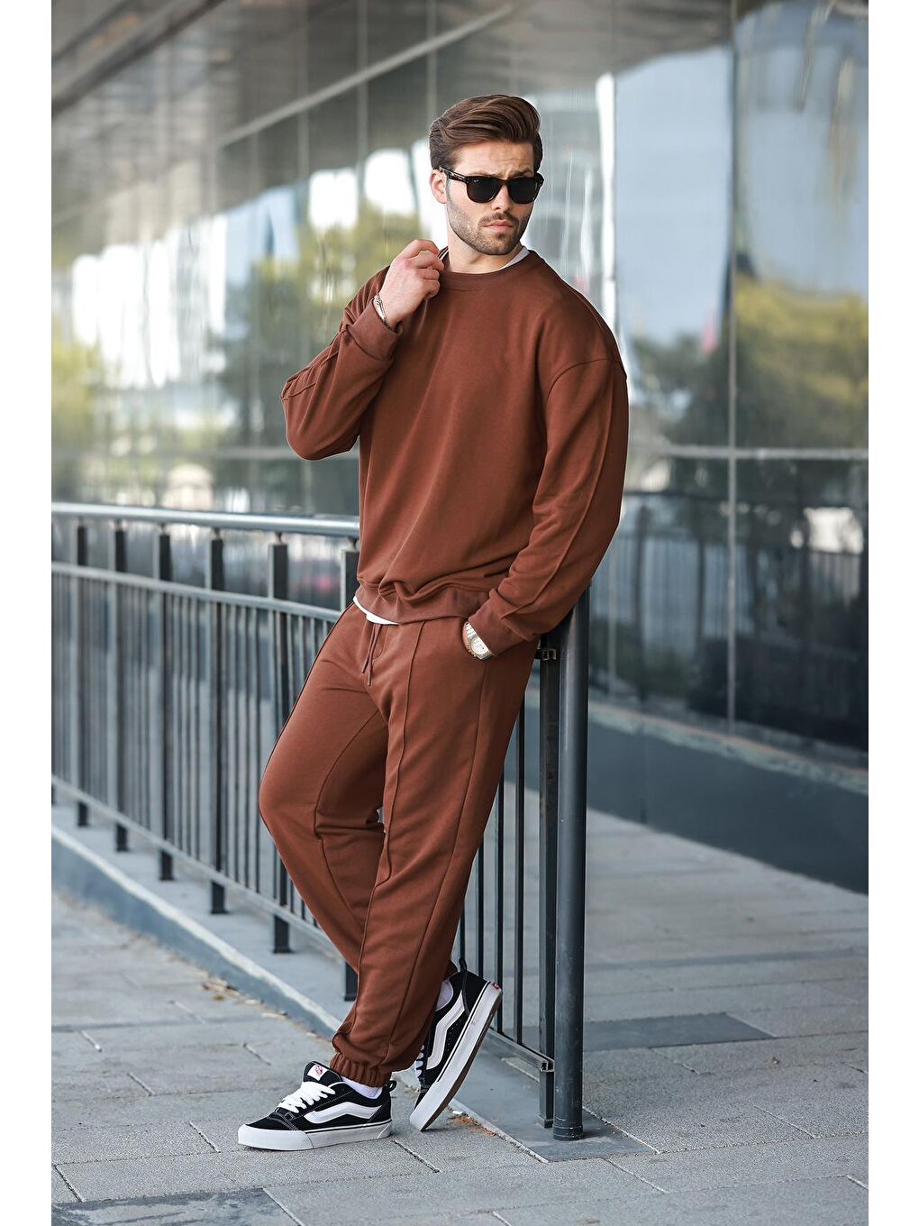 Acı Kahverengi Bisiklet Yaka Basic Erkek Eşofman Takımı E7323-1