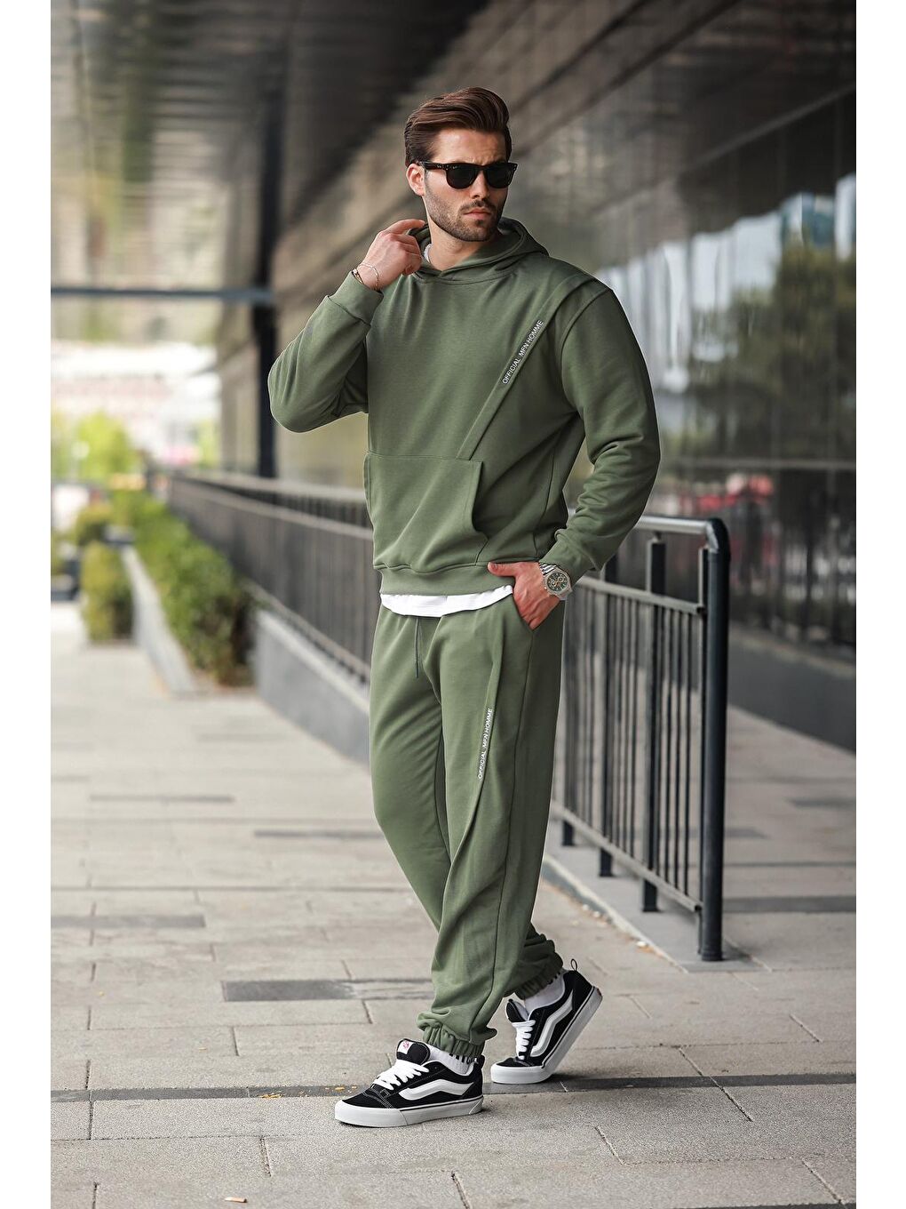 Haki Kapüşonlu Kanguru Cep Erkek Eşofman Takımı E7325-1