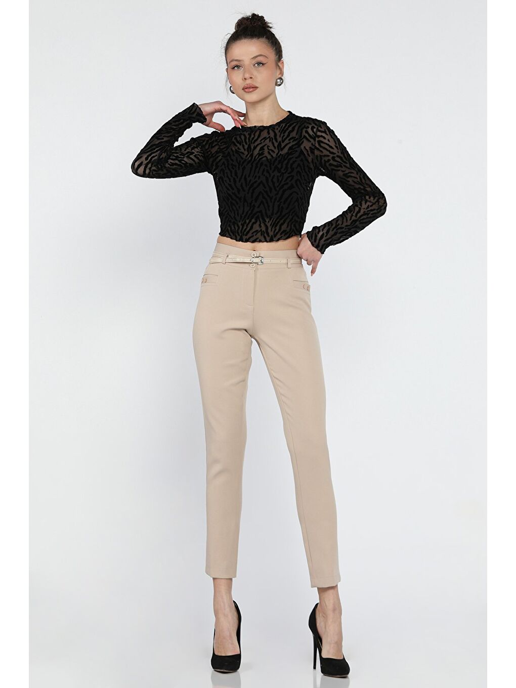 Bej Kadın Kemerli Kumaş Pantolon-1