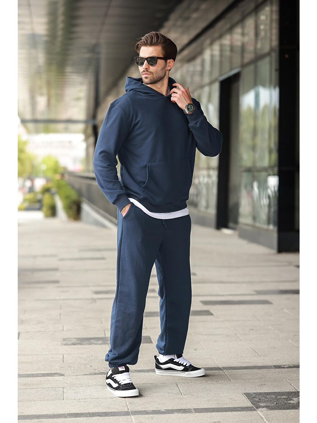 Lacivert Kapüşonlu Kanguru Cep Erkek Eşofman Takımı E7325-1