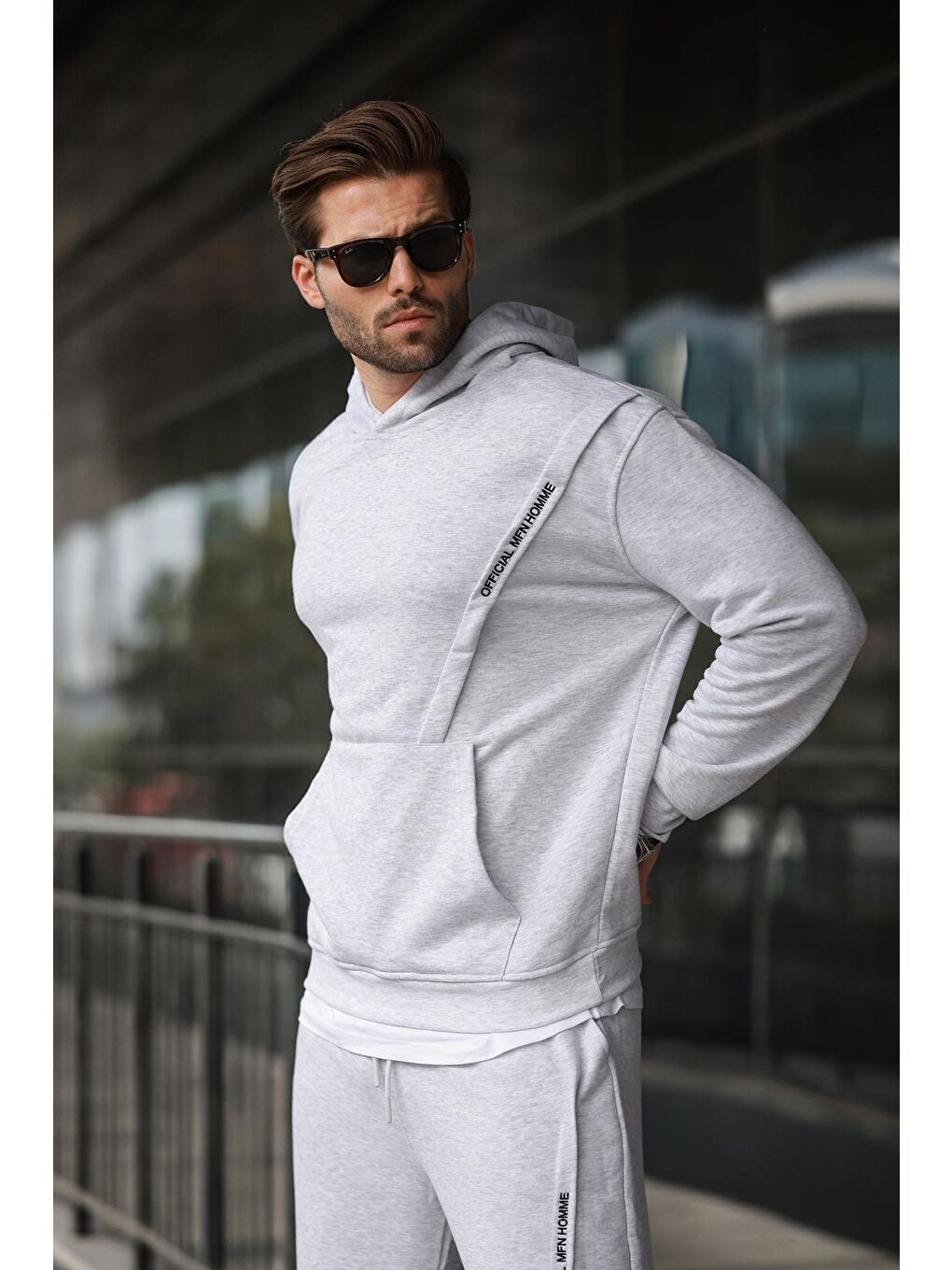 Beyaz Karmelanj Kapüşonlu Kanguru Cep Erkek Eşofman Takımı E7325-1