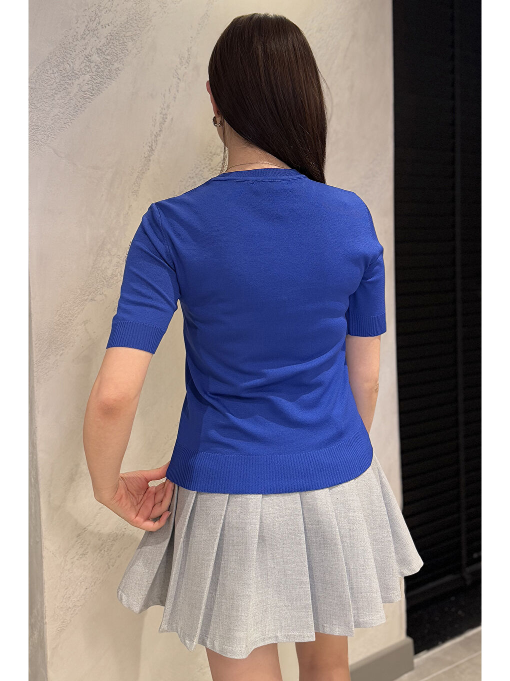 Mavi Taş Detaylı Bisiklet Yaka Kadın Kısa Kol Bluz-2