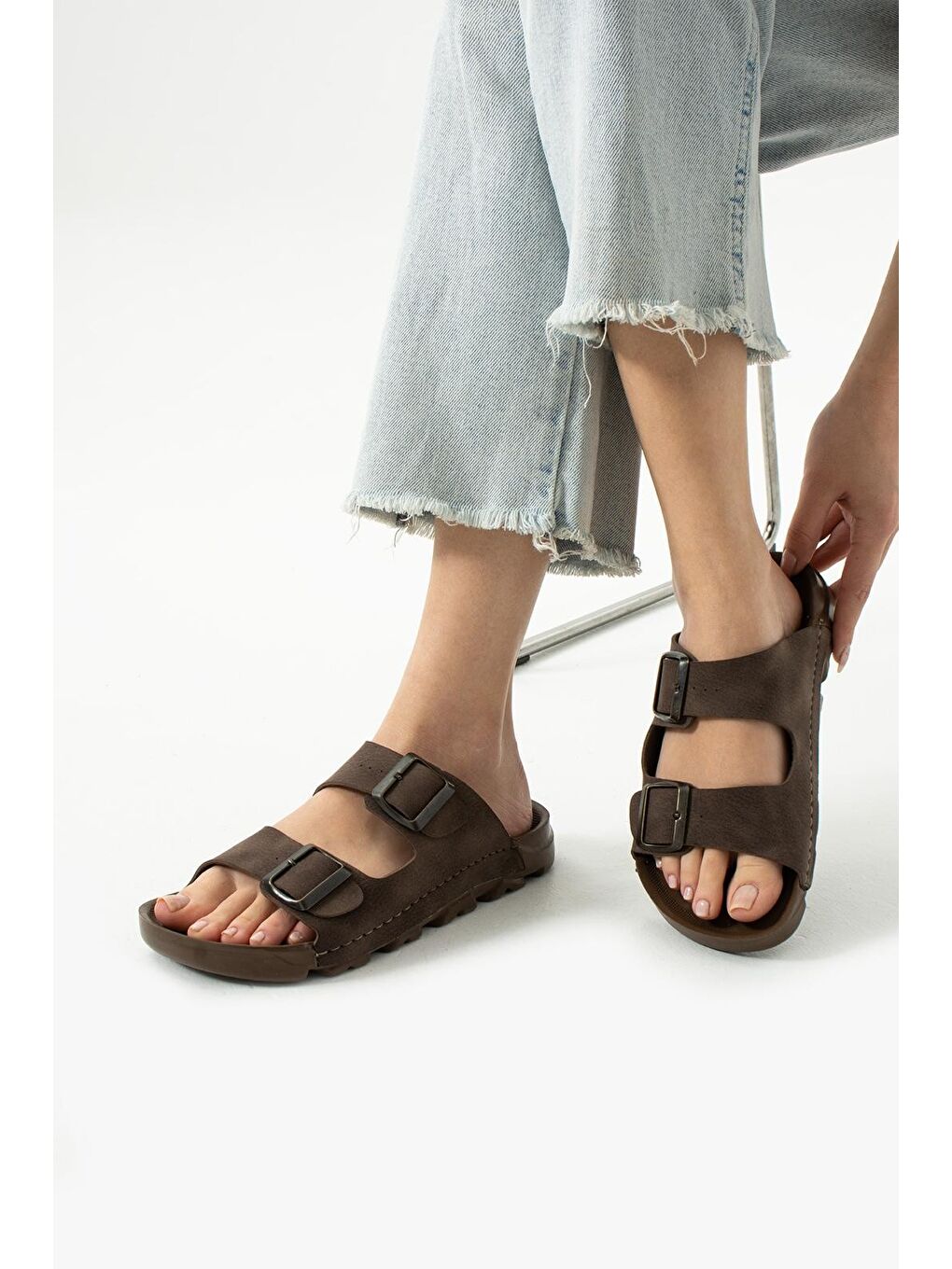 Kahverengi DAKOTA Unisex Ortopedik Terlik Günlük Kadın ve Erkek Dikişli Terlik Dış Mekan ve Ev Terliği-1