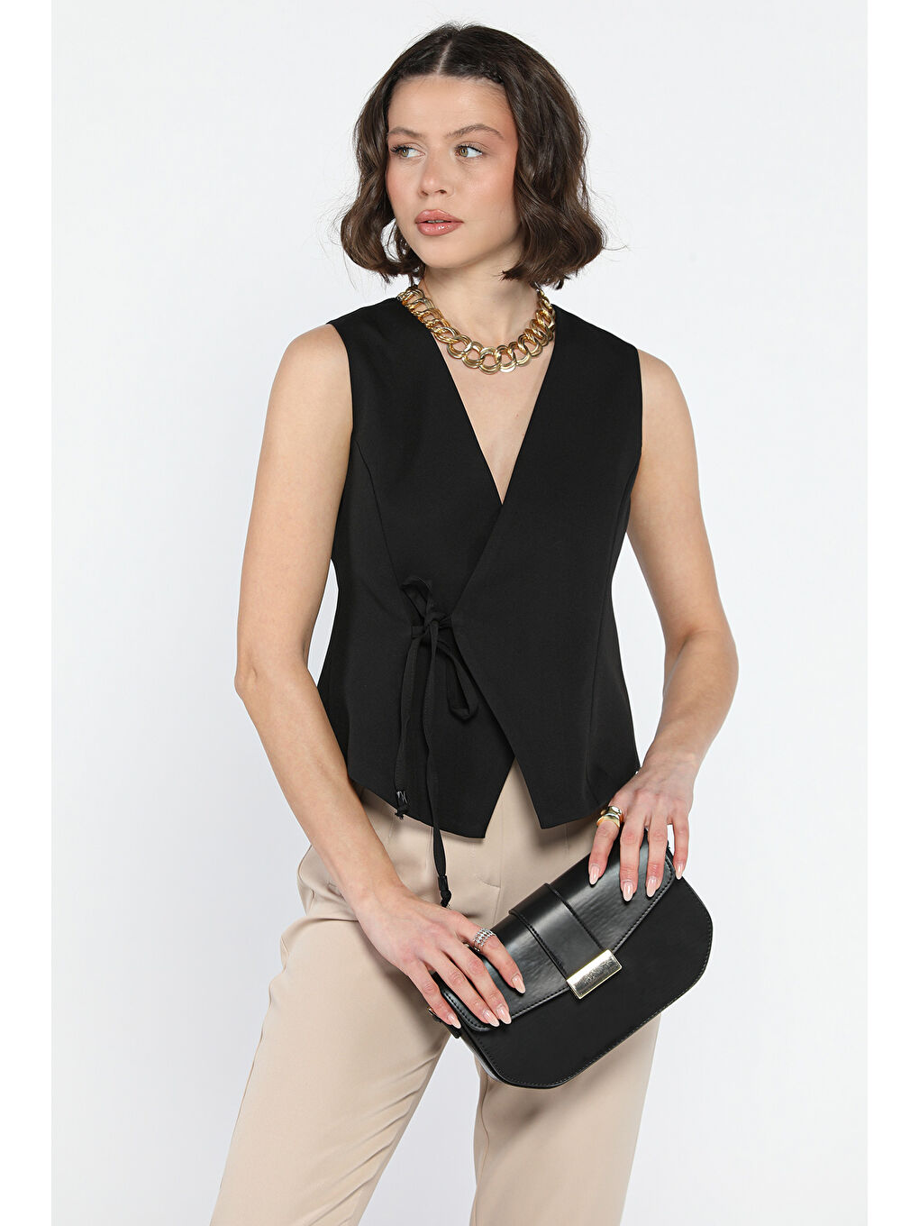 Siyah Kadın Bağcıklı Yelek-1