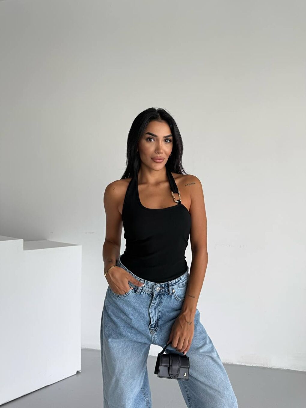 Omuz Toka Detay Bluz Siyah-3