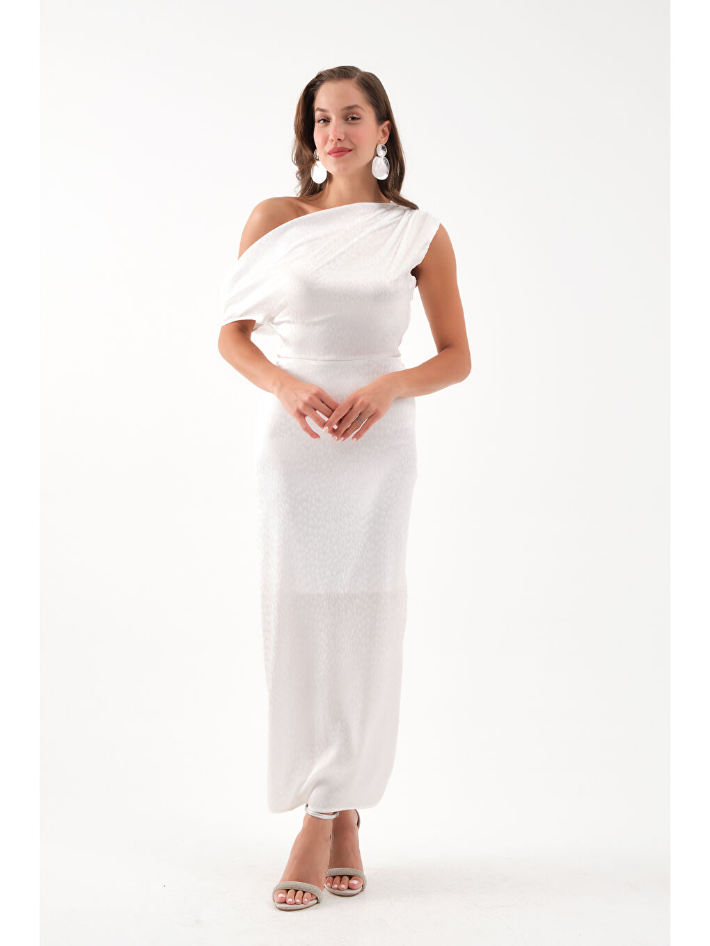 Kadın Beyaz Degaje Yaka Desenli Midi Elbise-1