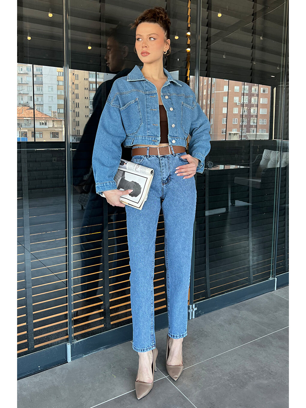 Mavi Kadın Kemer Detaylı Mom Jean Pantolon