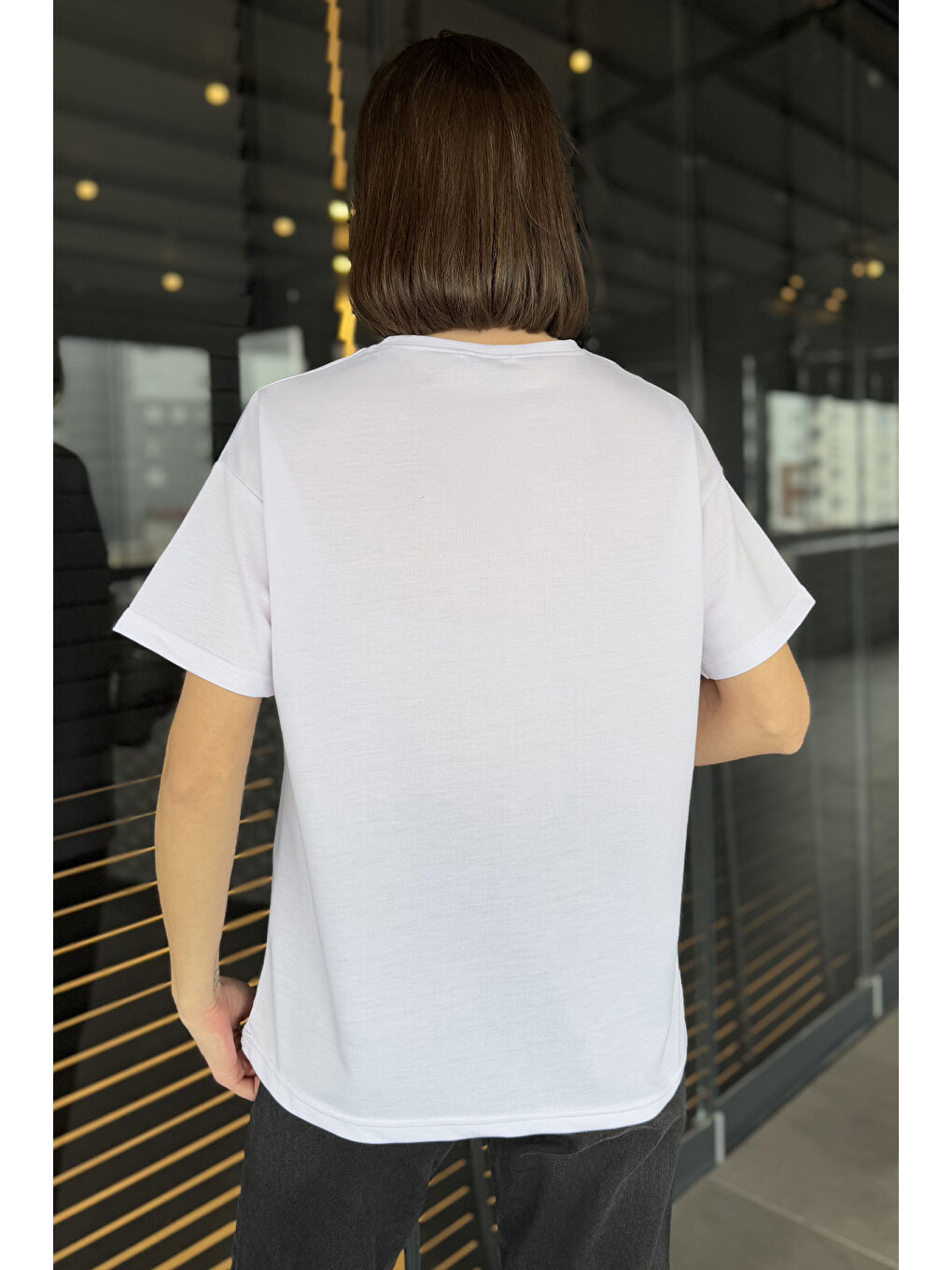 Beyaz Kadın Bisiklet Yaka Basic Tişört-2