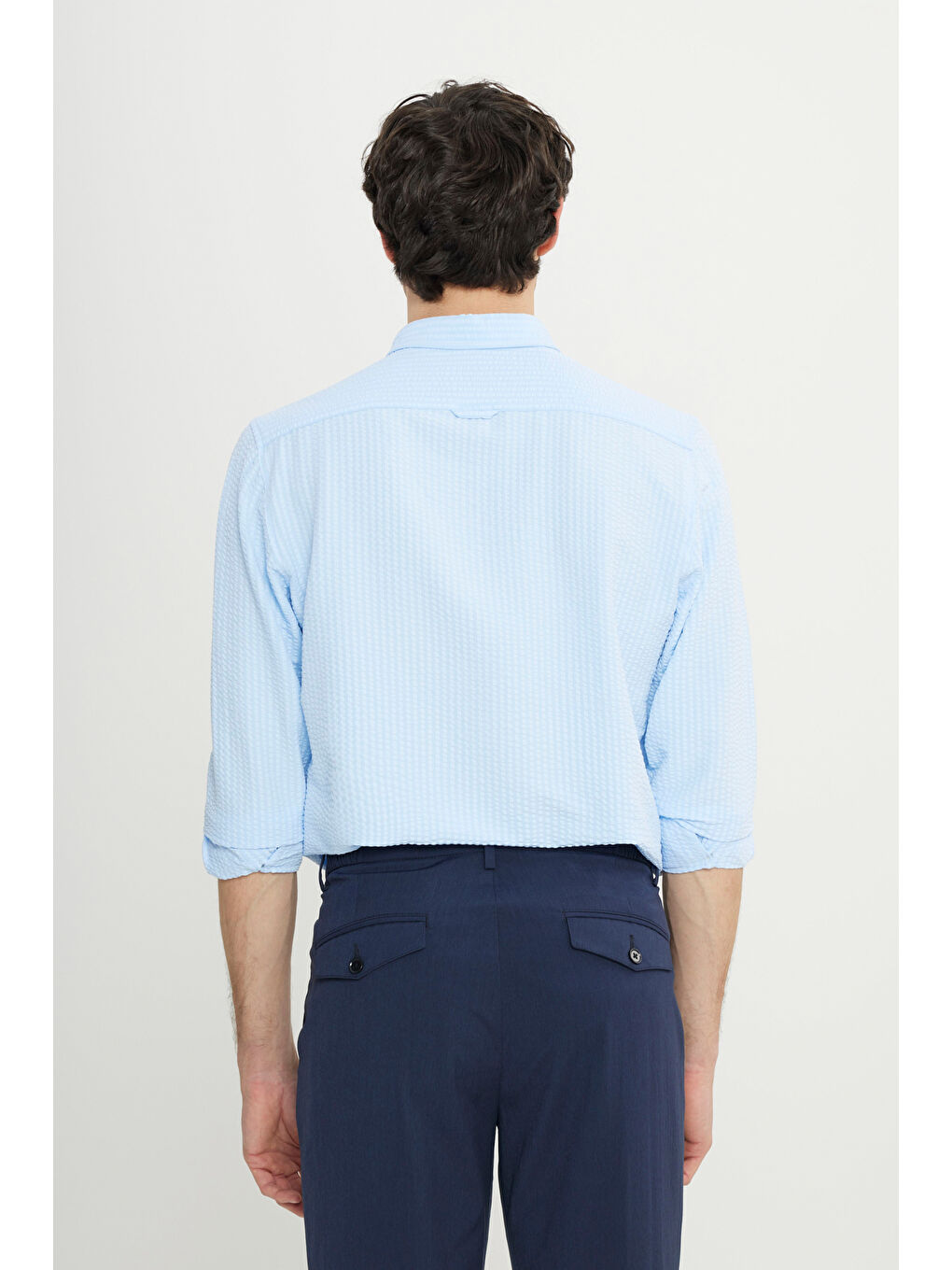 Erkek Mavi Slim Fit Dar Kesim Düğmeli Yaka Armürlü Gofre Desenli Gömlek-4