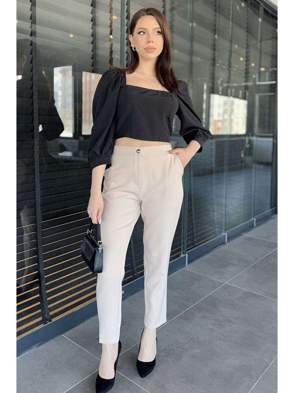 Bej Büyük Beden Bel Lastikli Kadın Kumaş Pantolon