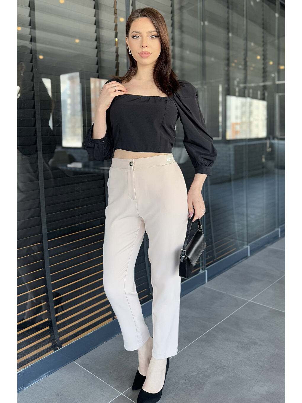 Bej Büyük Beden Bel Lastikli Kadın Kumaş Pantolon-1