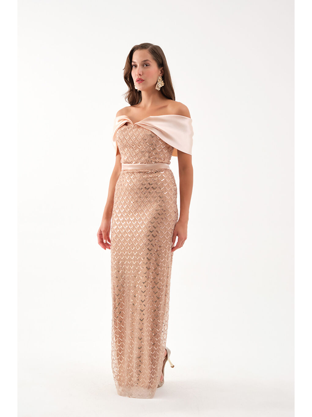 Sarı Kadın Gold Yaka Organze Detay Pul Payetli Uzun Abiye Elbise-3