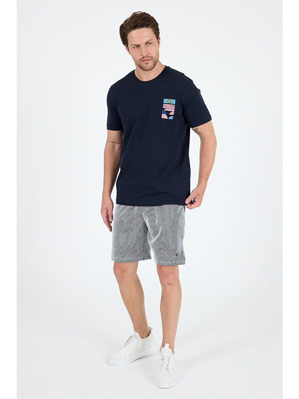 Lacivert Erkek %100 Pamuk Bisiklet Yaka Kısa Kollu Baskılı Tişört Rahat ve Günlük Tişört 0005-1