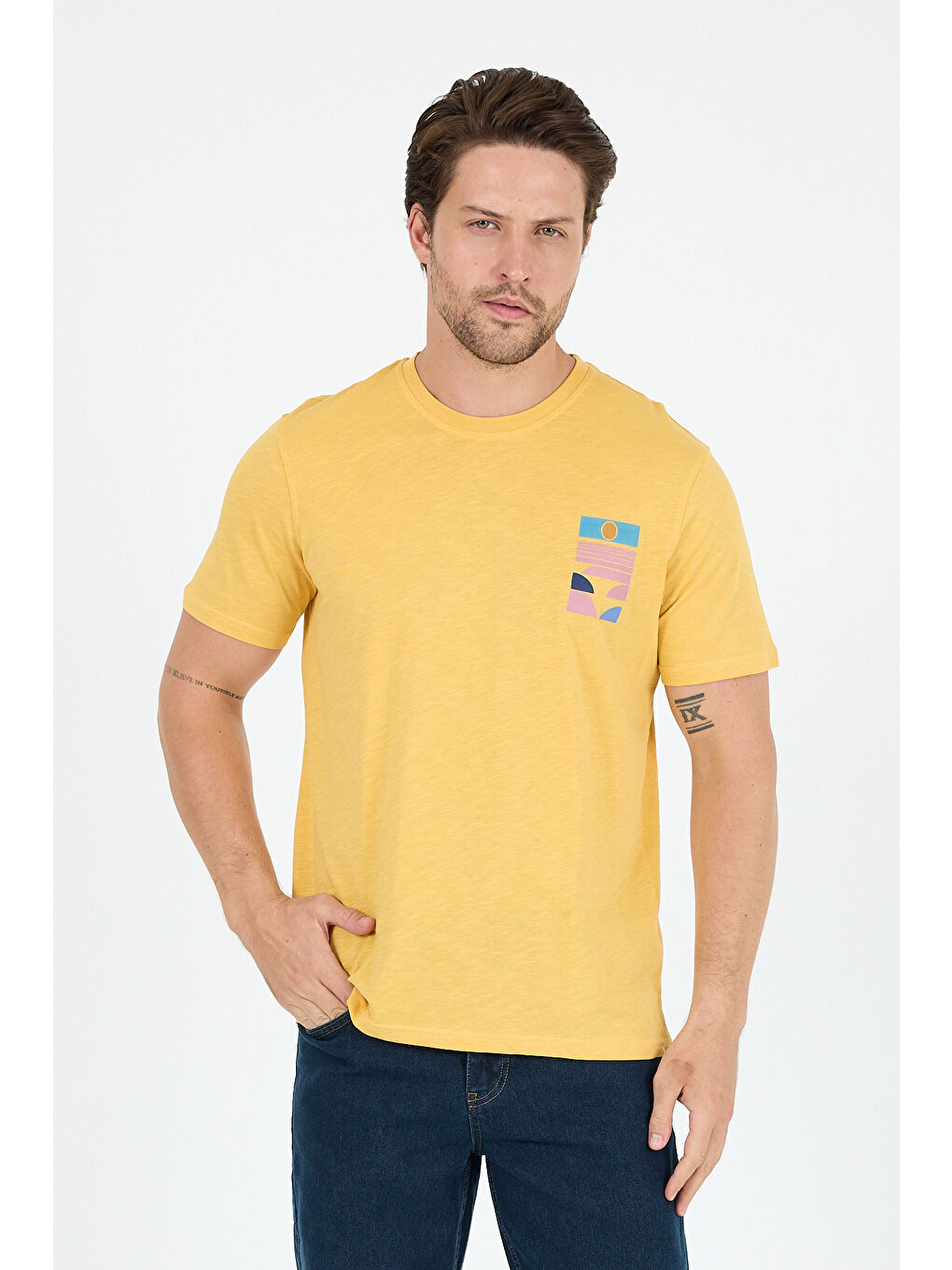 Sarı Erkek %100 Pamuk Bisiklet Yaka Kısa Kollu Baskılı Tişört Rahat ve Günlük Tişört 0005-1