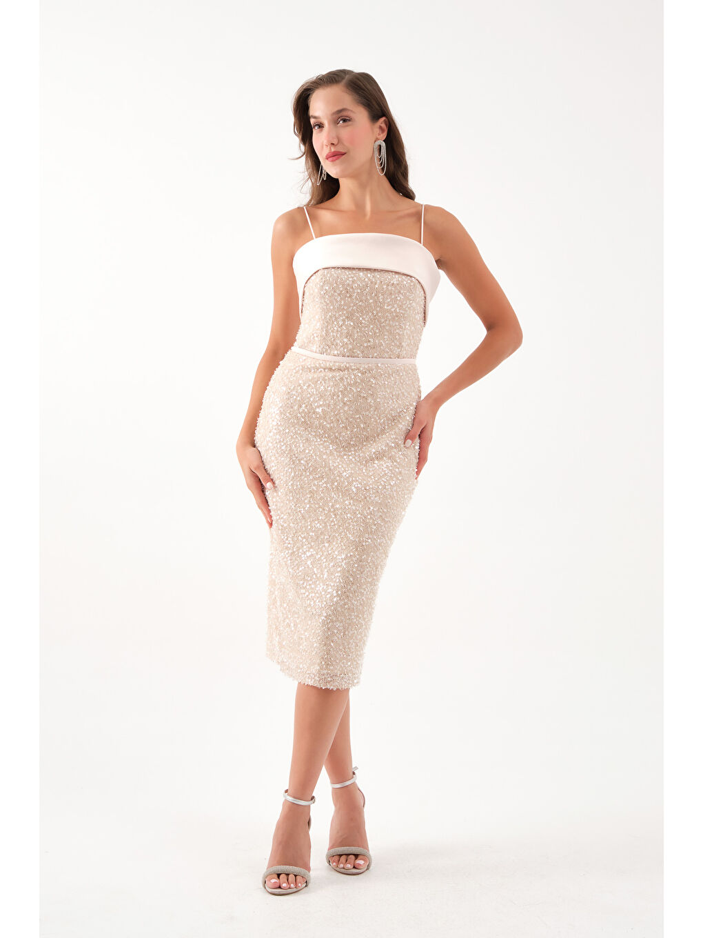 Kadın Bej Askılı Boncuklu Midi Abiye Elbise