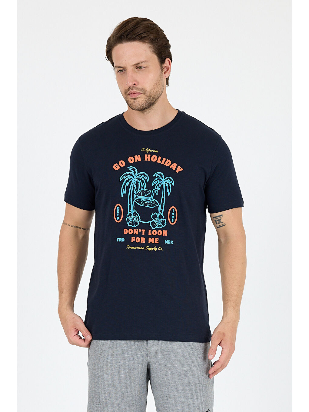 Lacivert Erkek Go On Holiday Baskılı Tişört – %100 Pamuk – Bisiklet Yaka Kısa Kollu Rahat Erkek Tişört 0008-1