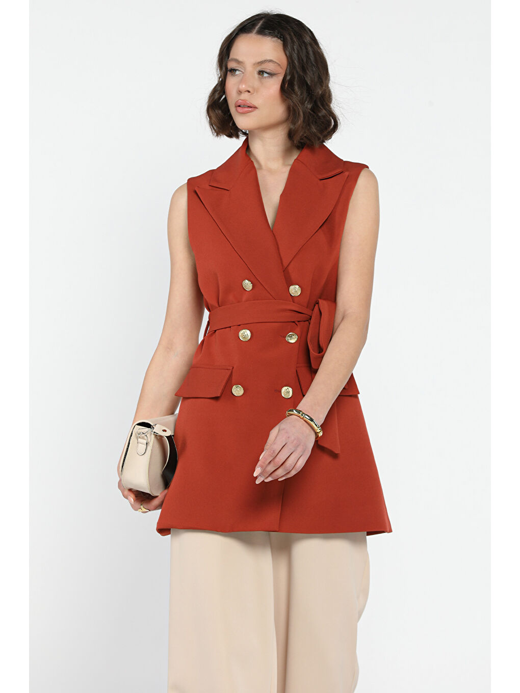 Kahverengi Bel Kuşaklı Kadın Yelek-1