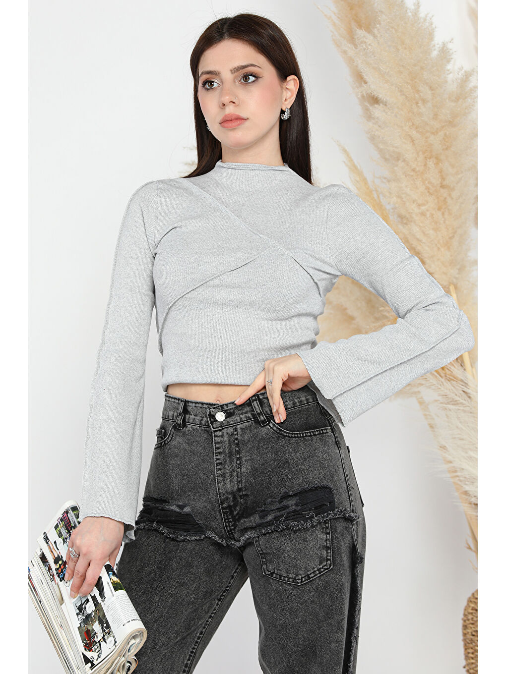Gri Dik Yaka Fitilli Kadın Crop Top Bluz