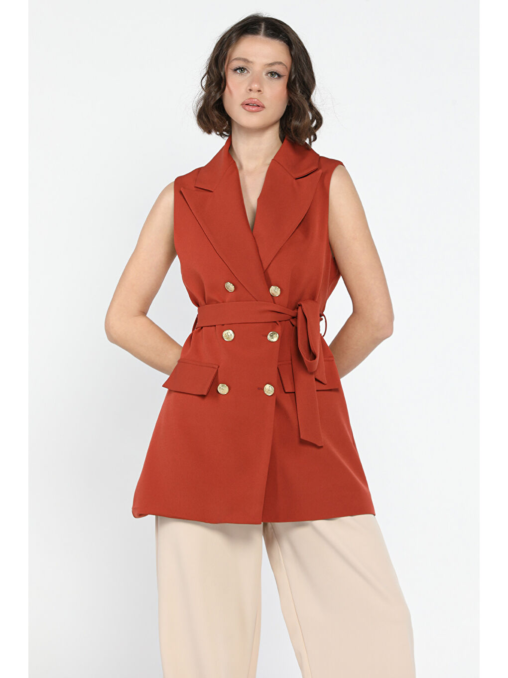 Kahverengi Bel Kuşaklı Kadın Yelek-2