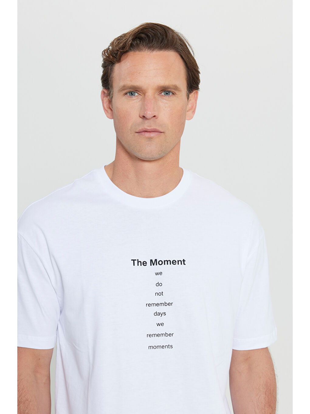 Erkek Kırık Beyaz Oversize %100 Pamuk Bol Kesim Bisiklet Yaka Baskılı Tişört-3