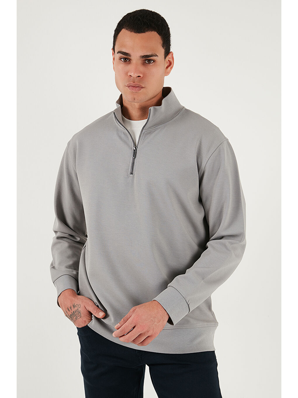 Gri Pamuklu Regular Fit Yarım Fermuarlı Dik Yaka Sweat 5905470-4