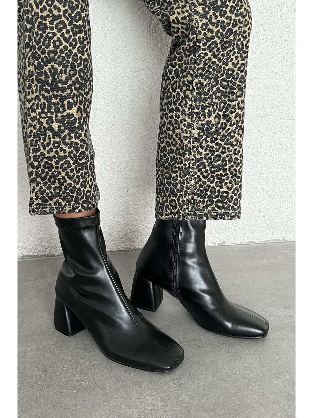 Lucas Kadın Küt Kalıp Deri Bot Siyah-1