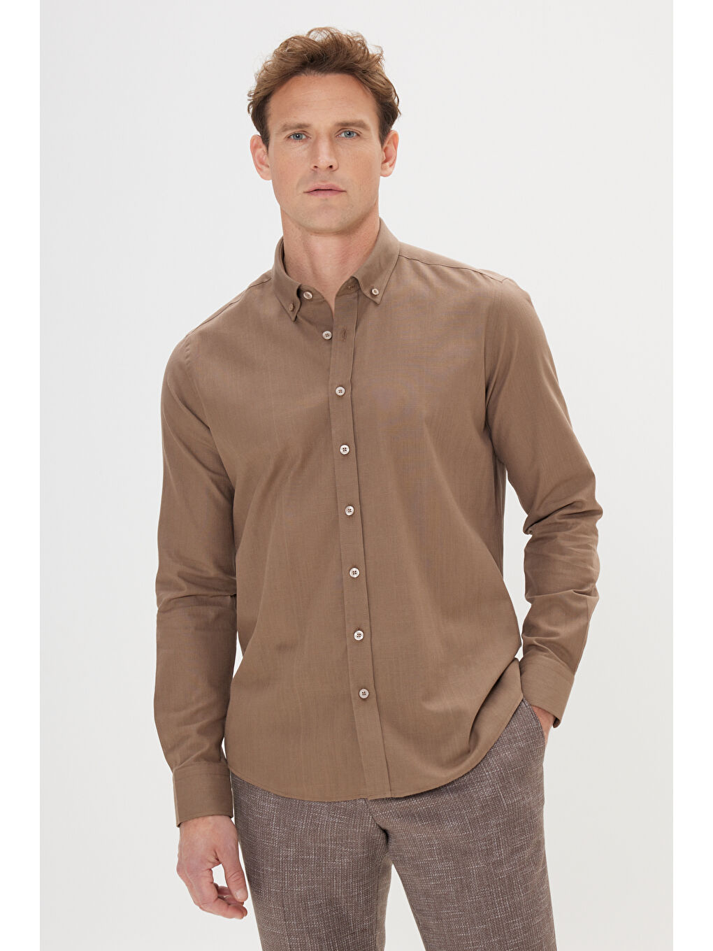 Erkek Kahverengi %100 Pamuk Oxford Slim Fit Dar Kesim Düğmeli Yaka Flamlı Gömlek-2