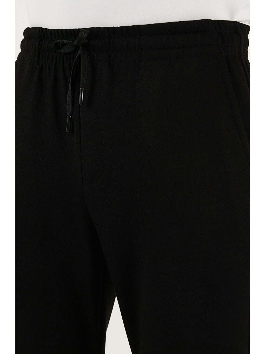 Siyah Regular Fit Belden Bağlamalı Düz Paça Jogger Pantolon 5908095-5