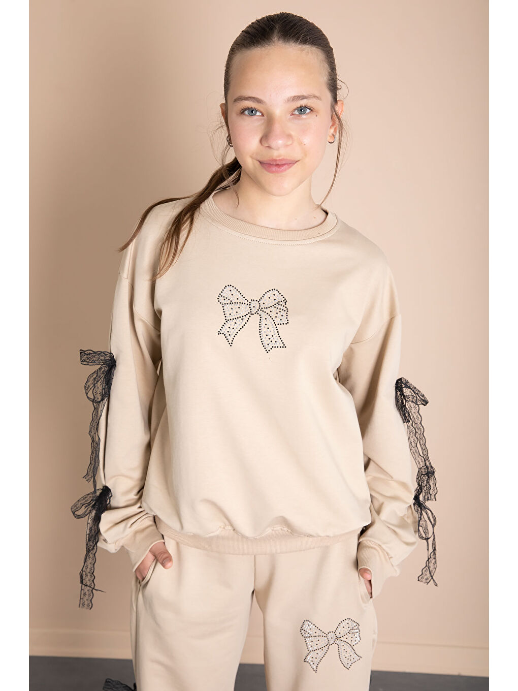 Bej Yanları Fiyonk Detaylı Geniş Paça Kız Çocuk Eşofman Takımı 21199-1