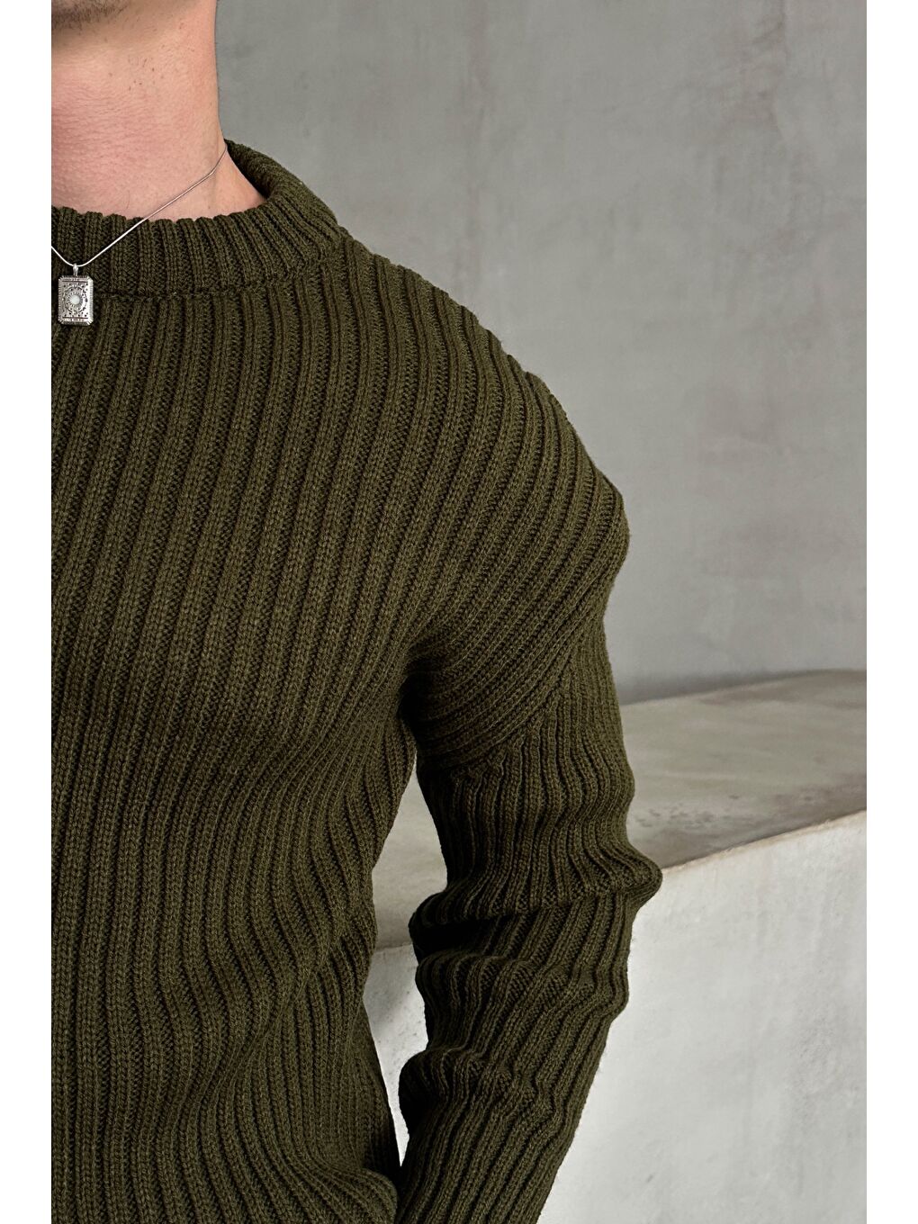 Haki Erkek Fitilli Örme Oversize Kazak-3