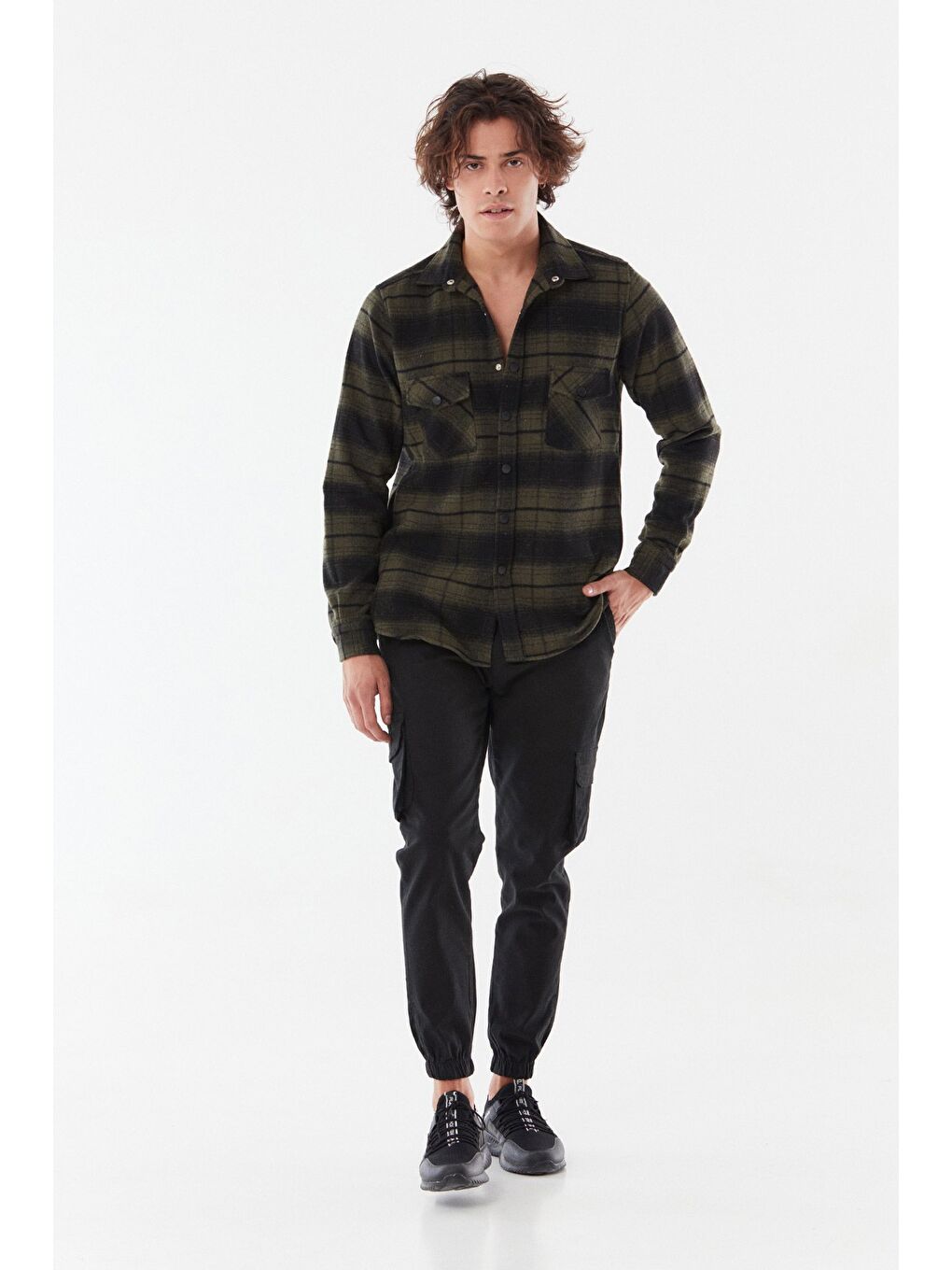 Siyah Beli Lastikli Kargo Cepli Pantolon-1