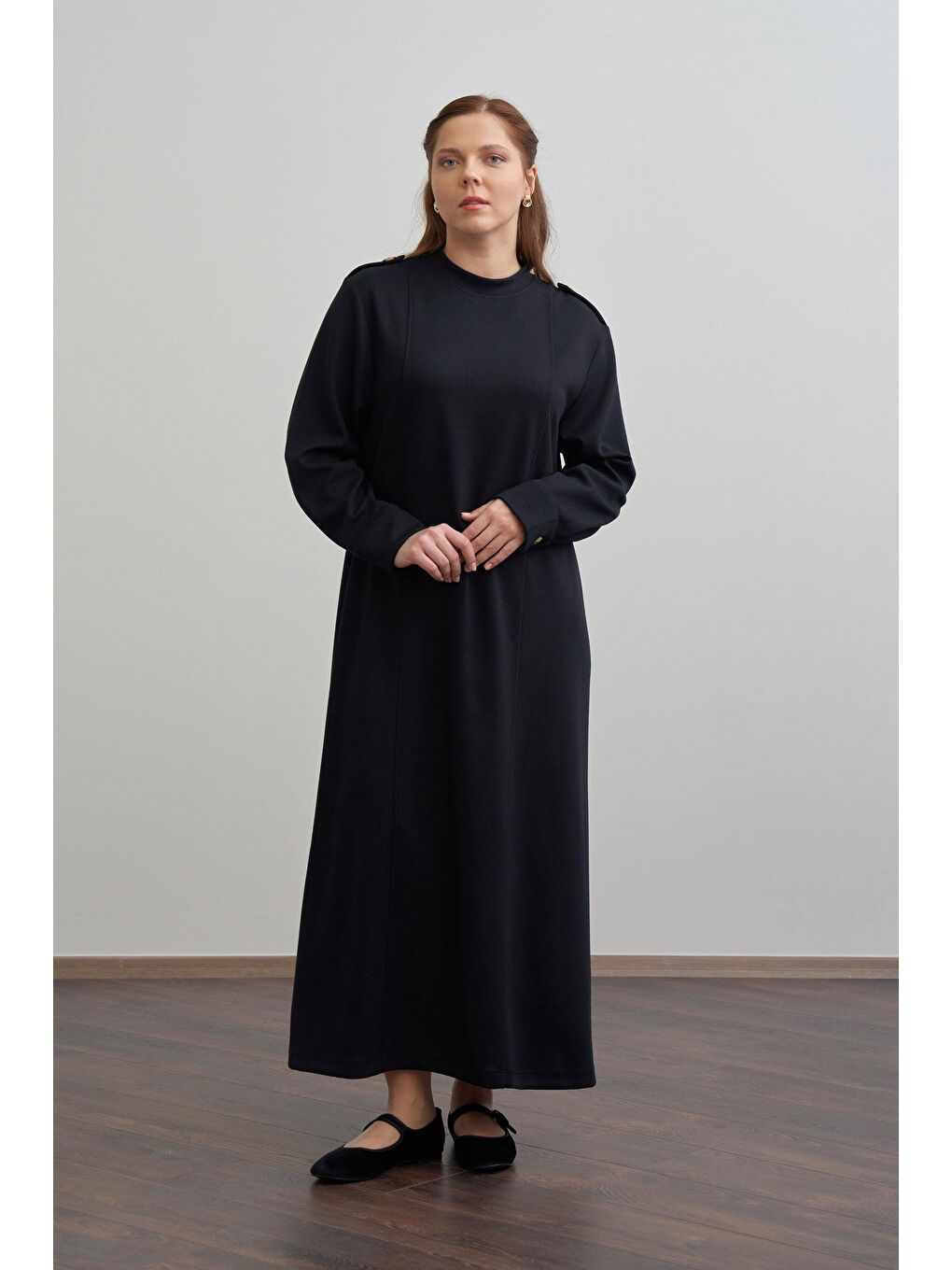 Siyah-Yumuşak Dokulu Apoletli Elbise