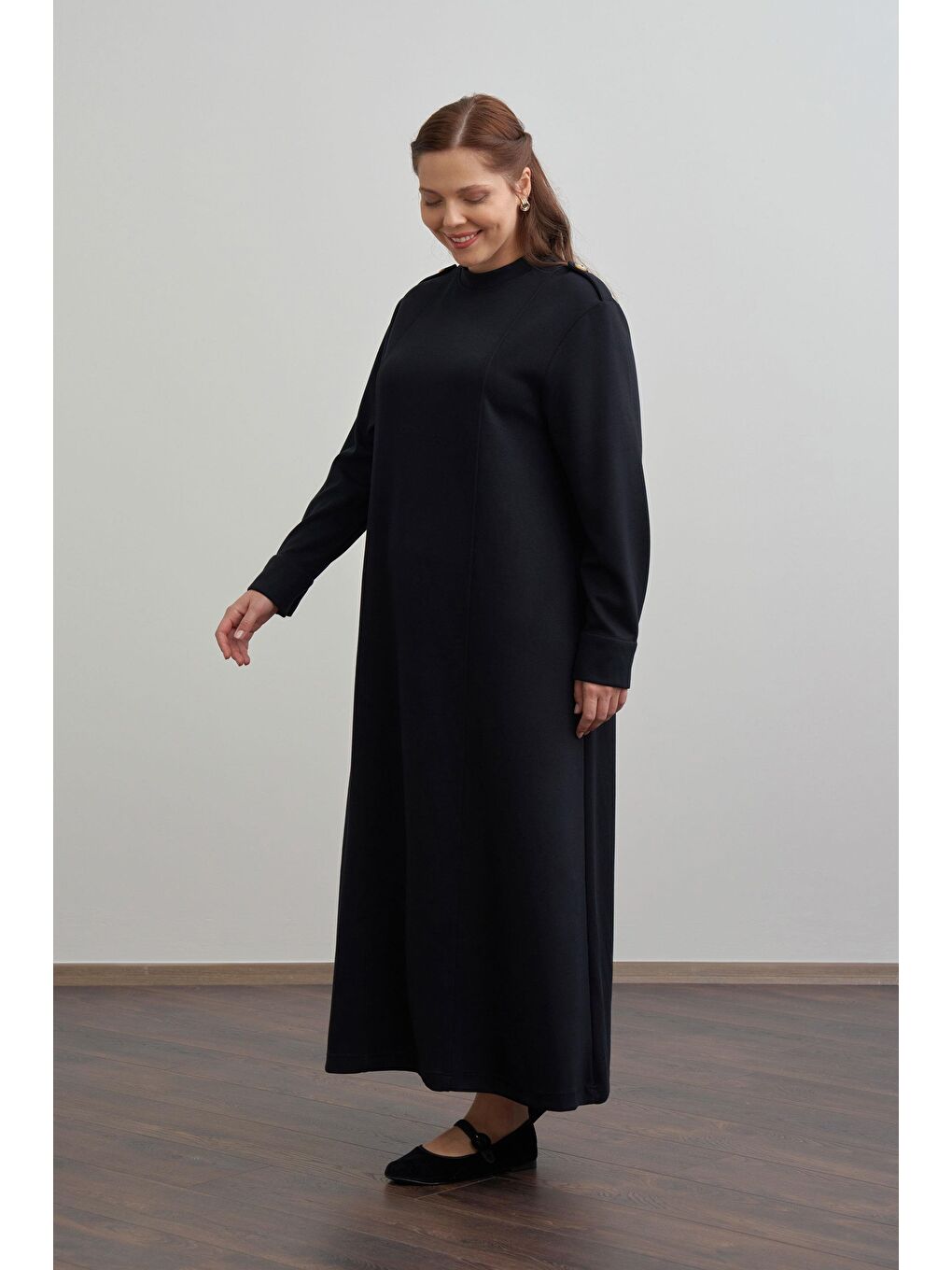 Siyah-Yumuşak Dokulu Apoletli Elbise-1