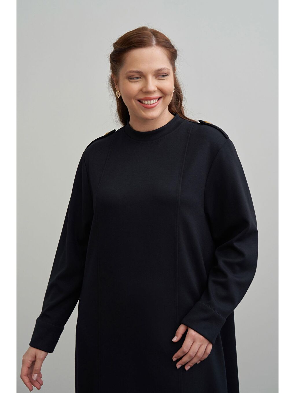 Siyah-Yumuşak Dokulu Apoletli Elbise-3