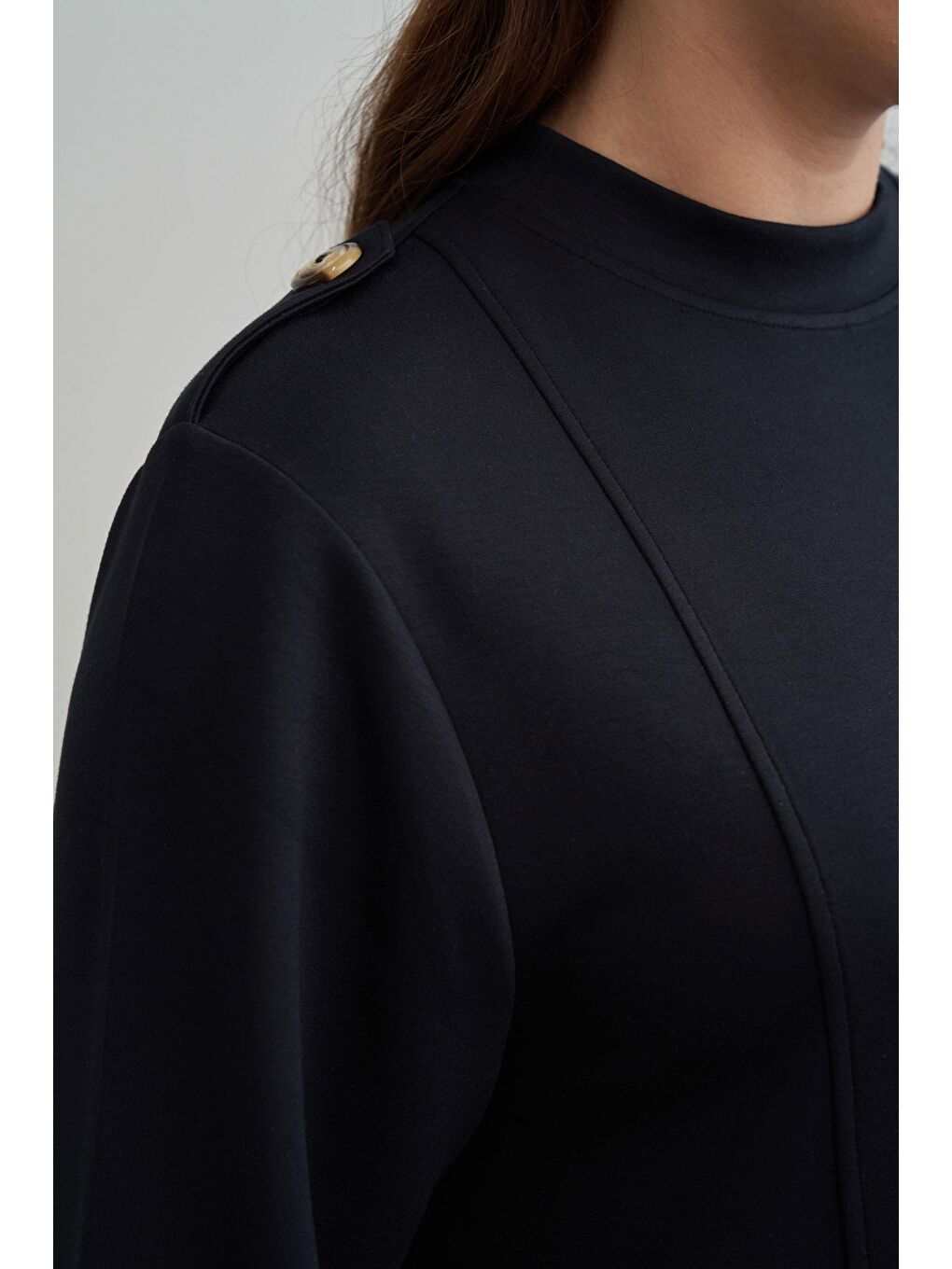 Siyah-Yumuşak Dokulu Apoletli Elbise-4