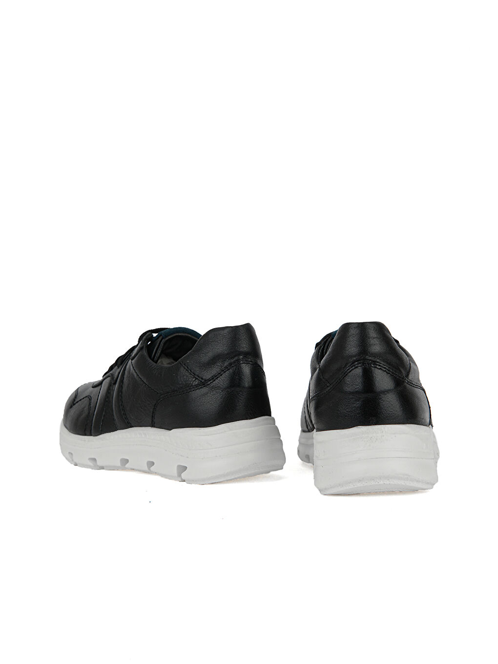 Kadın Hakiki Deri Günlük Ayakkabı 1611022Z2746 Siyah-2