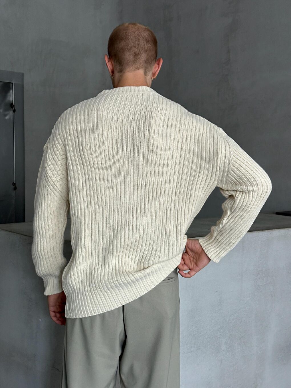 Ekru Erkek Fitilli Örme Oversize Kazak-4