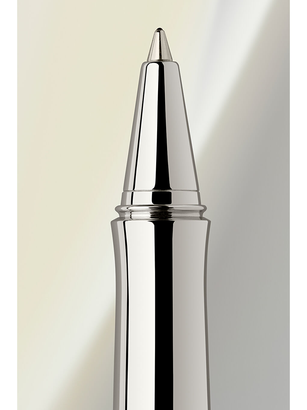 Siyah Roller,Guilloche desenli, Rodyum Kaplamalı Metal Detaylı-2