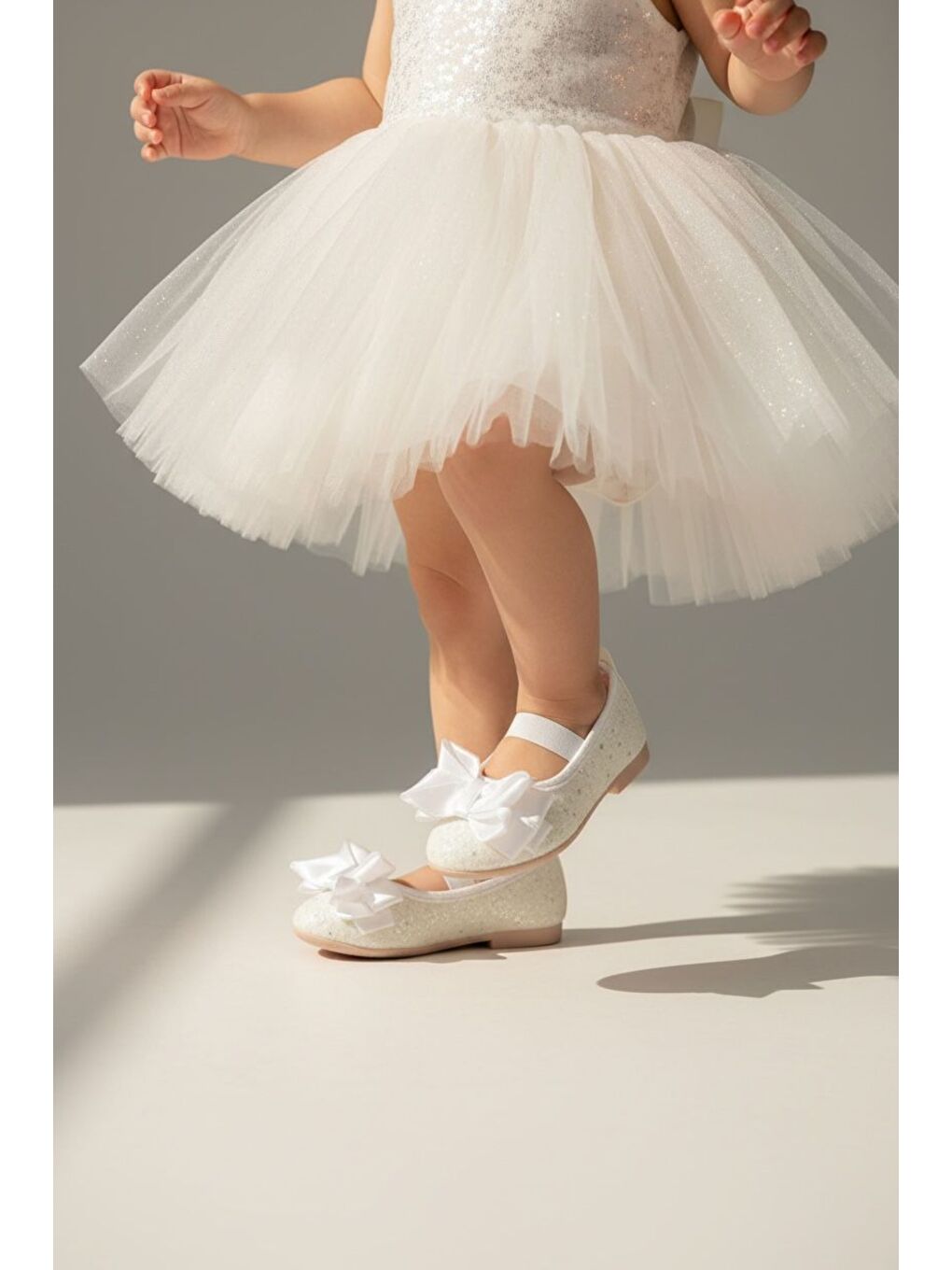 Beyaz KIZ ÇOCUK BABET