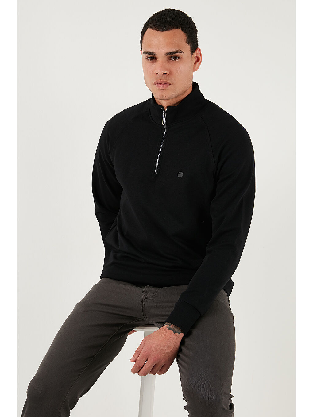 Siyah Pamuklu Relaxed Fit Yarım Fermuarlı Dik Yaka Sweat 5901232