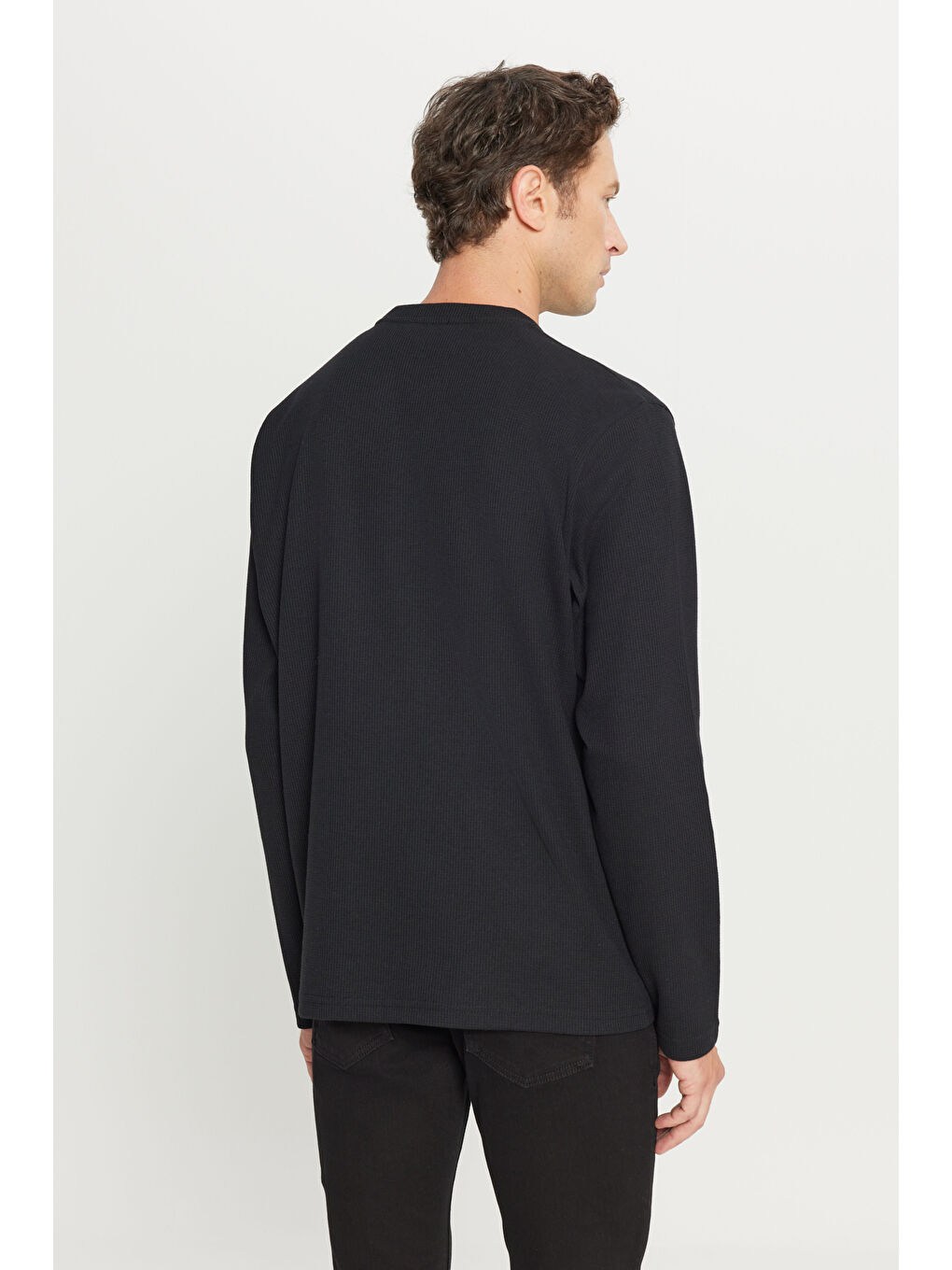 Erkek Siyah Pamuklu Standart Fit Normal Kesim Bisiklet Yaka Sweatshirt-4