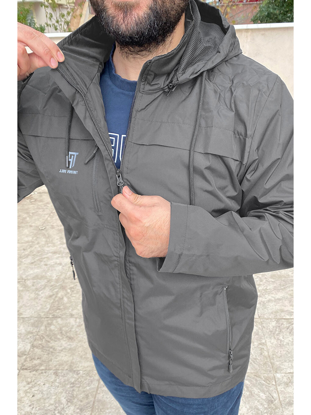 Gri Büyük Beden Erkek Kapüşonlu Rüzgar Geçirmez Cep Detaylı İçi Fileli Füme TH901-3